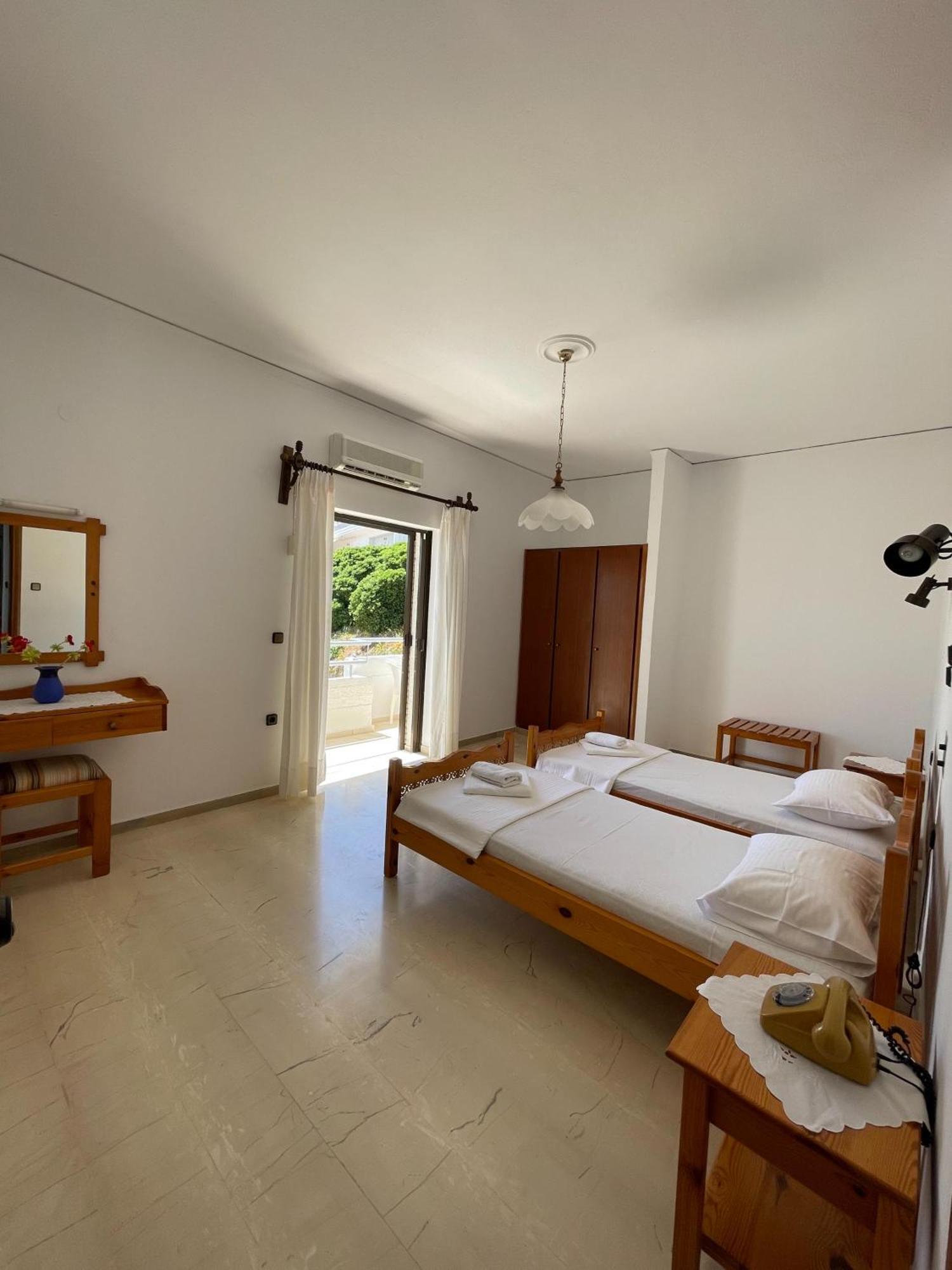 Aeolos Apartments Kolimvárion Luaran gambar