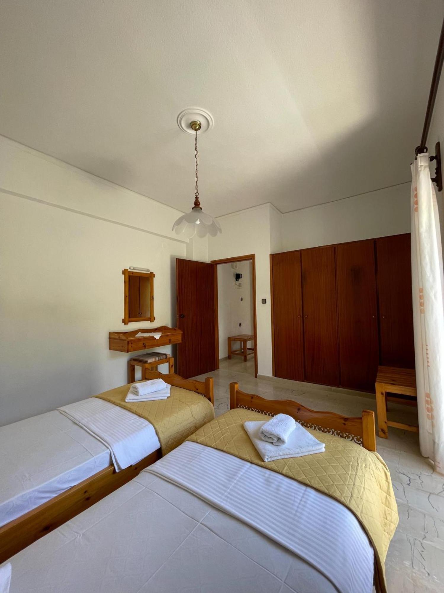 Aeolos Apartments Kolimvárion Luaran gambar