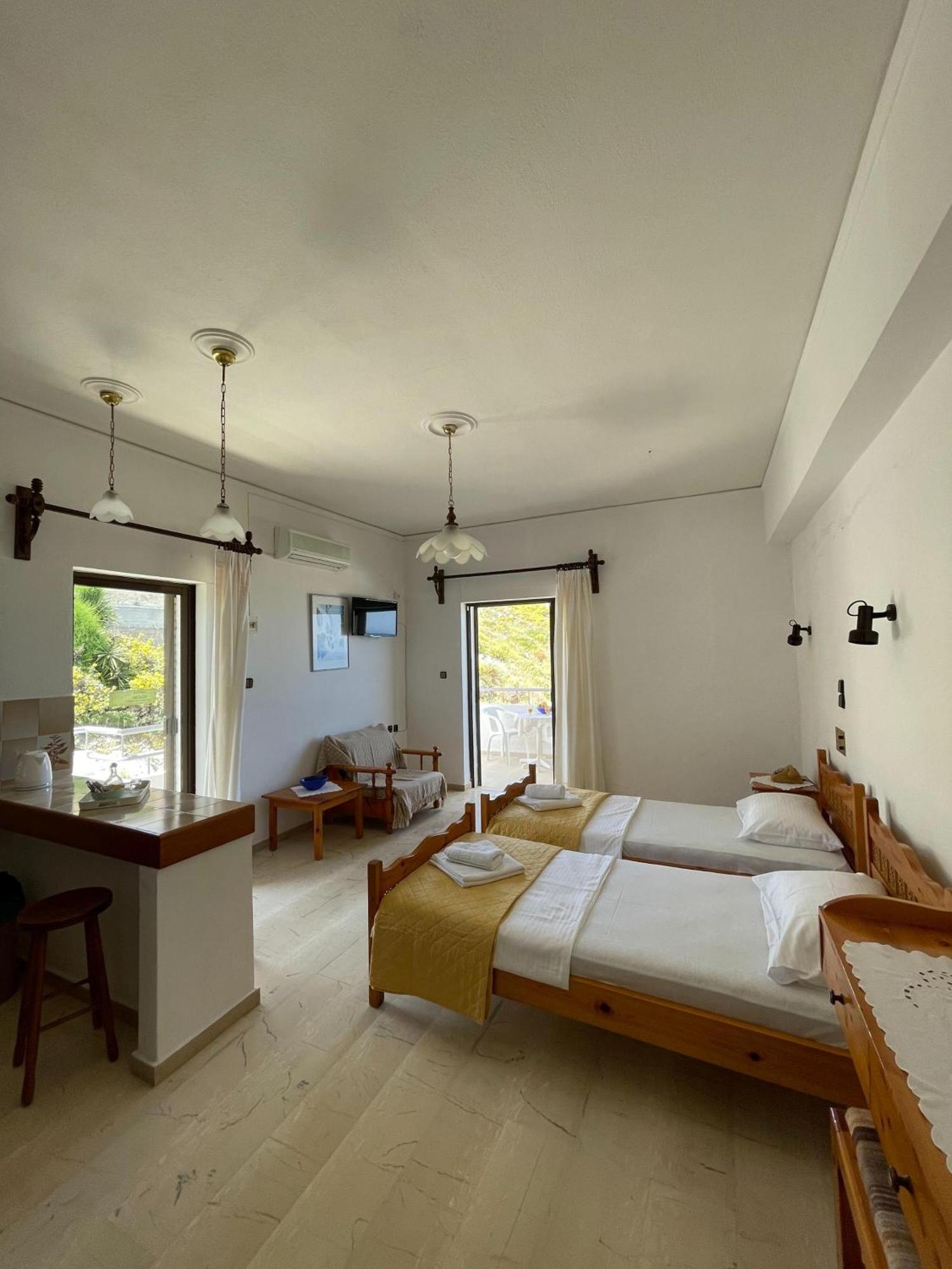 Aeolos Apartments Kolimvárion Luaran gambar