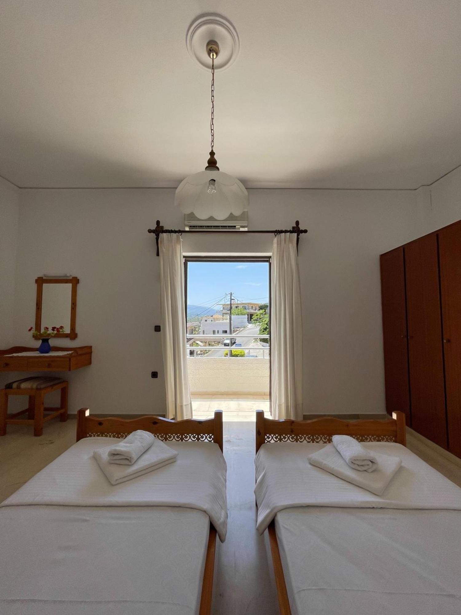 Aeolos Apartments Kolimvárion Luaran gambar